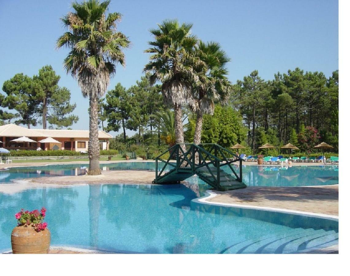Dolphin Aroeira Beach Villa Charneca  Exterior foto